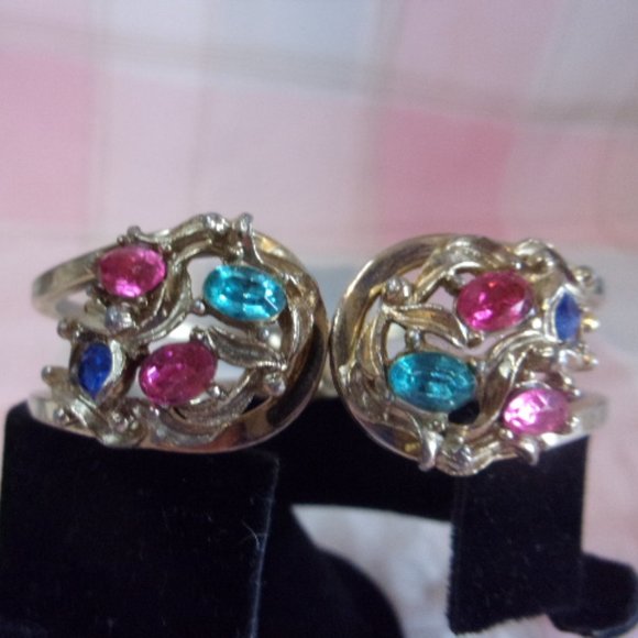 Multi Color Rhinestone Gold Tone Clamp Bracelet - Picture 4 of 12